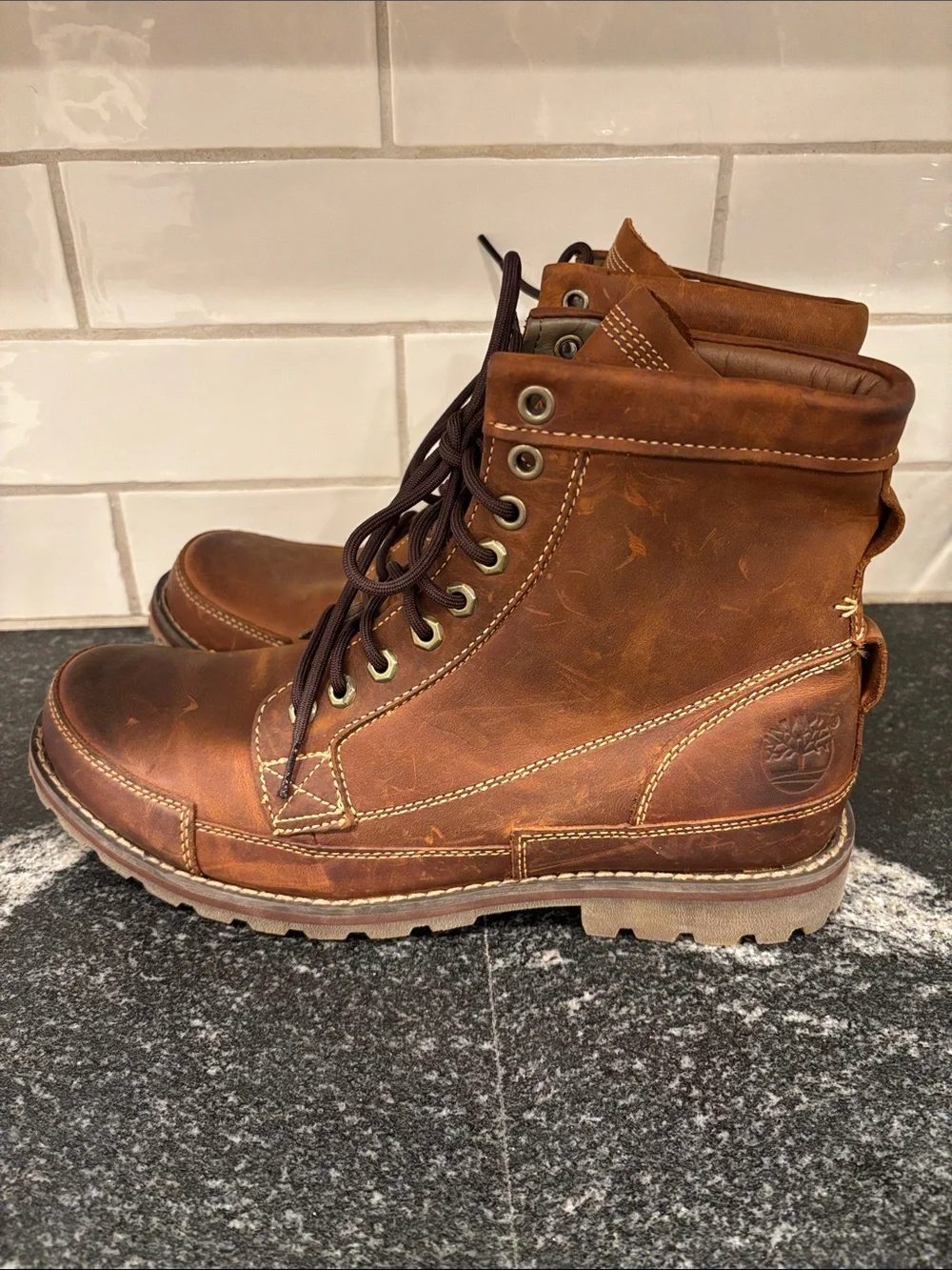 Timberland Earthkeepers Original 6-Inch Boots – Men’s Size 11 – Medium Brown